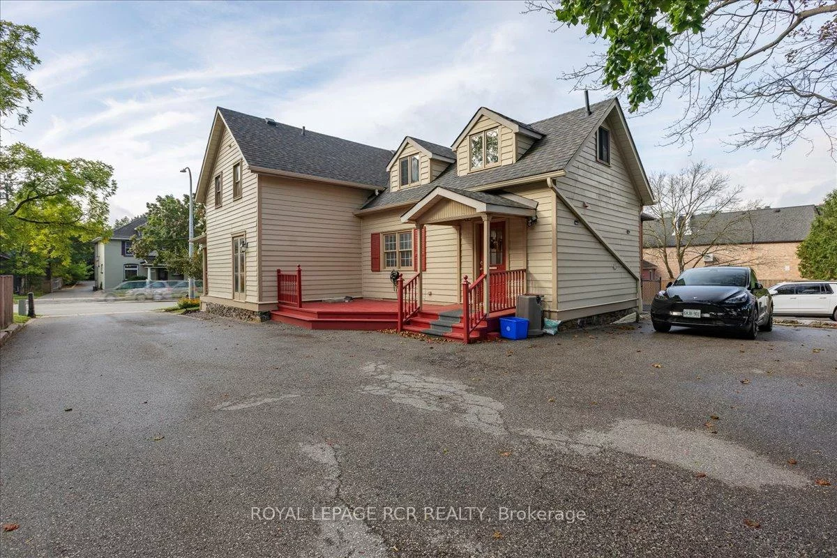 50, Wellington, Aurora Village, Aurora