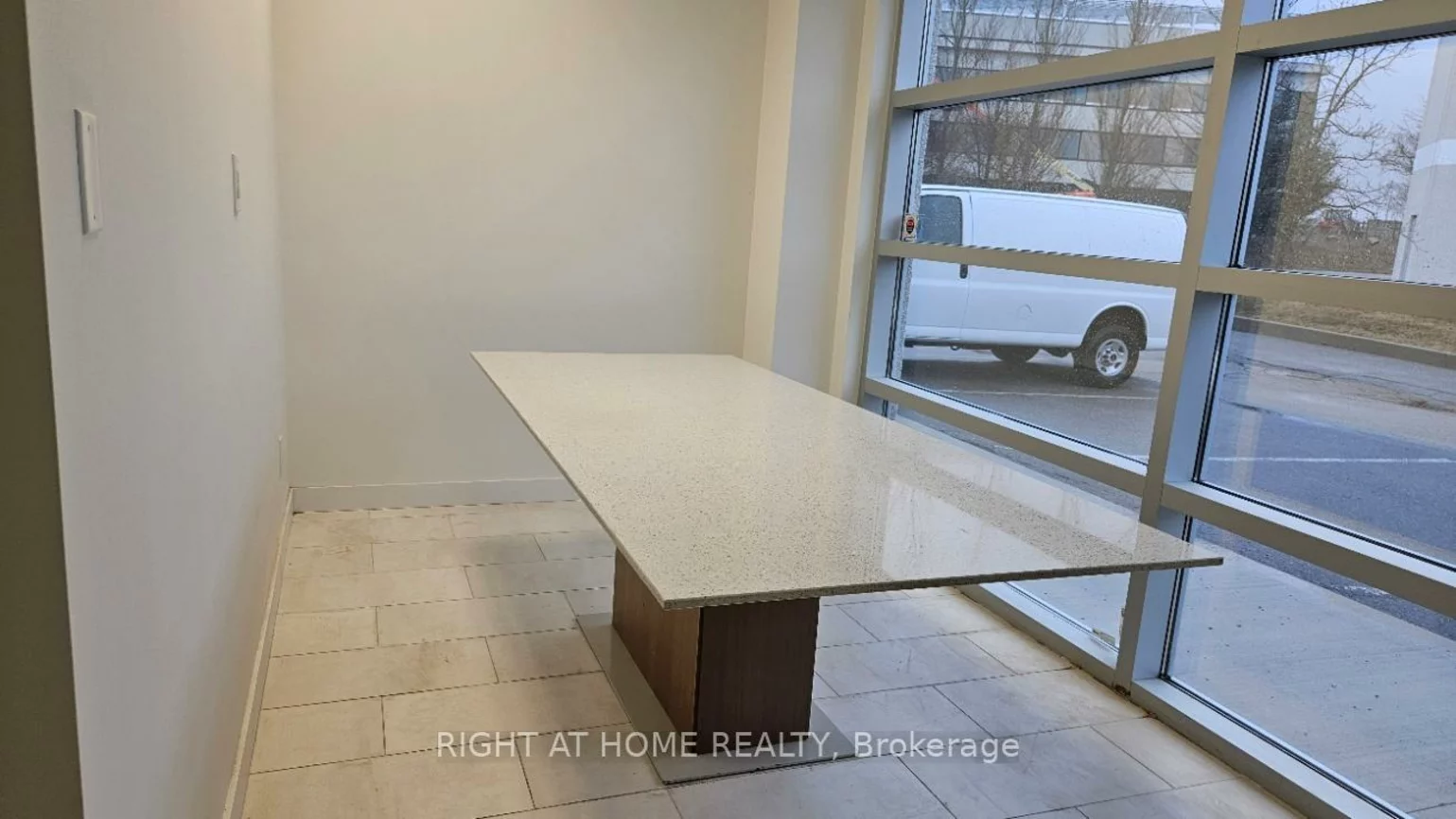 158, Don Hillock, Bayview Southeast, Aurora