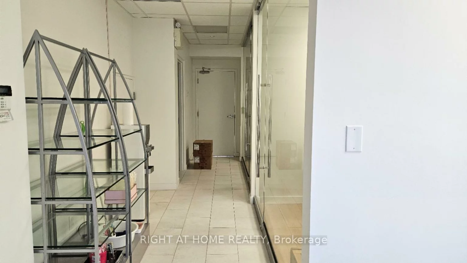 158, Don Hillock, Bayview Southeast, Aurora