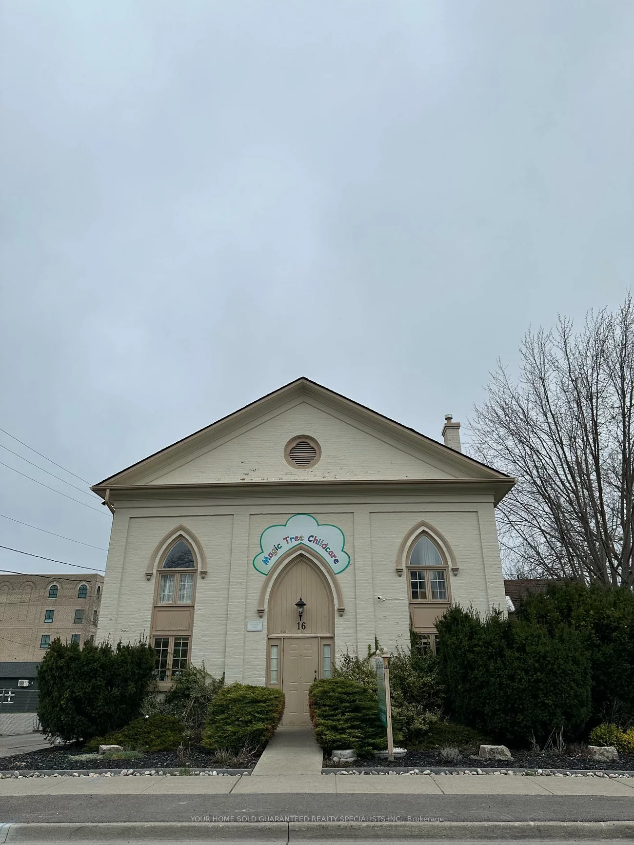 16-18, Mosley, Aurora Village, Aurora