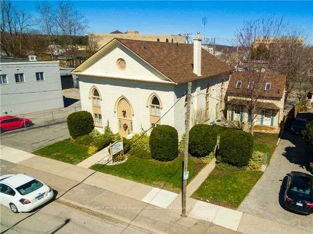 16-18, Mosley, Aurora Village, Aurora