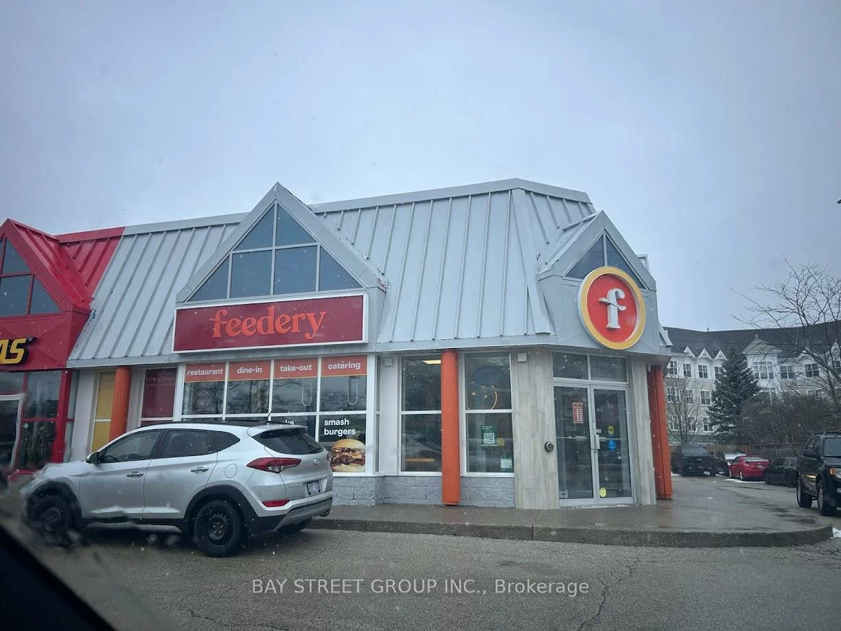 14846, Yonge, Aurora Highlands, Aurora