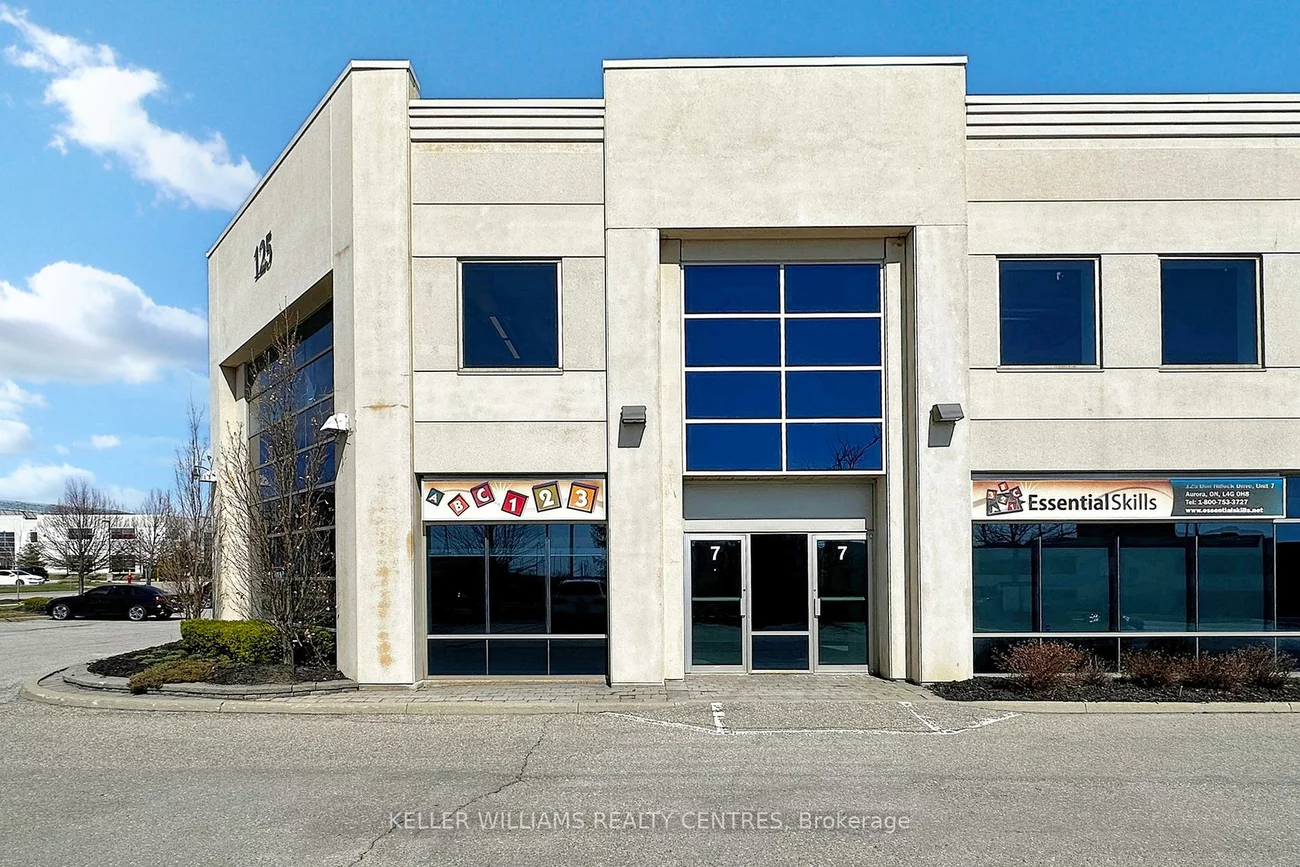 125, Don Hillock, Bayview Southeast, Aurora