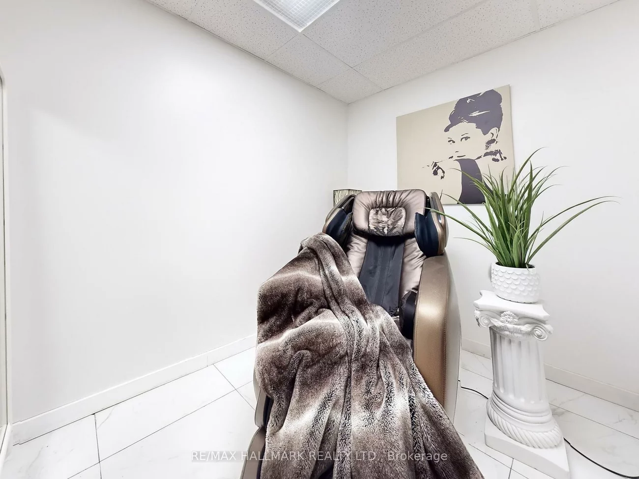 15187, Yonge, Aurora Village, Aurora