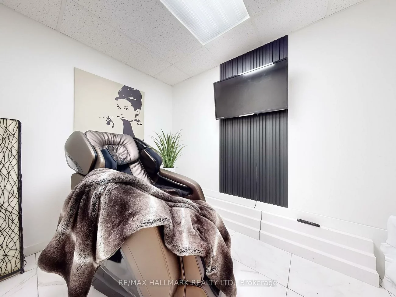 15187, Yonge, Aurora Village, Aurora