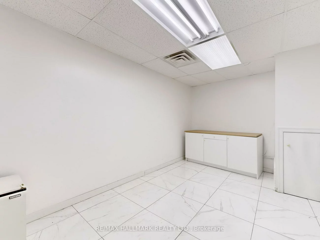 15187, Yonge, Aurora Village, Aurora