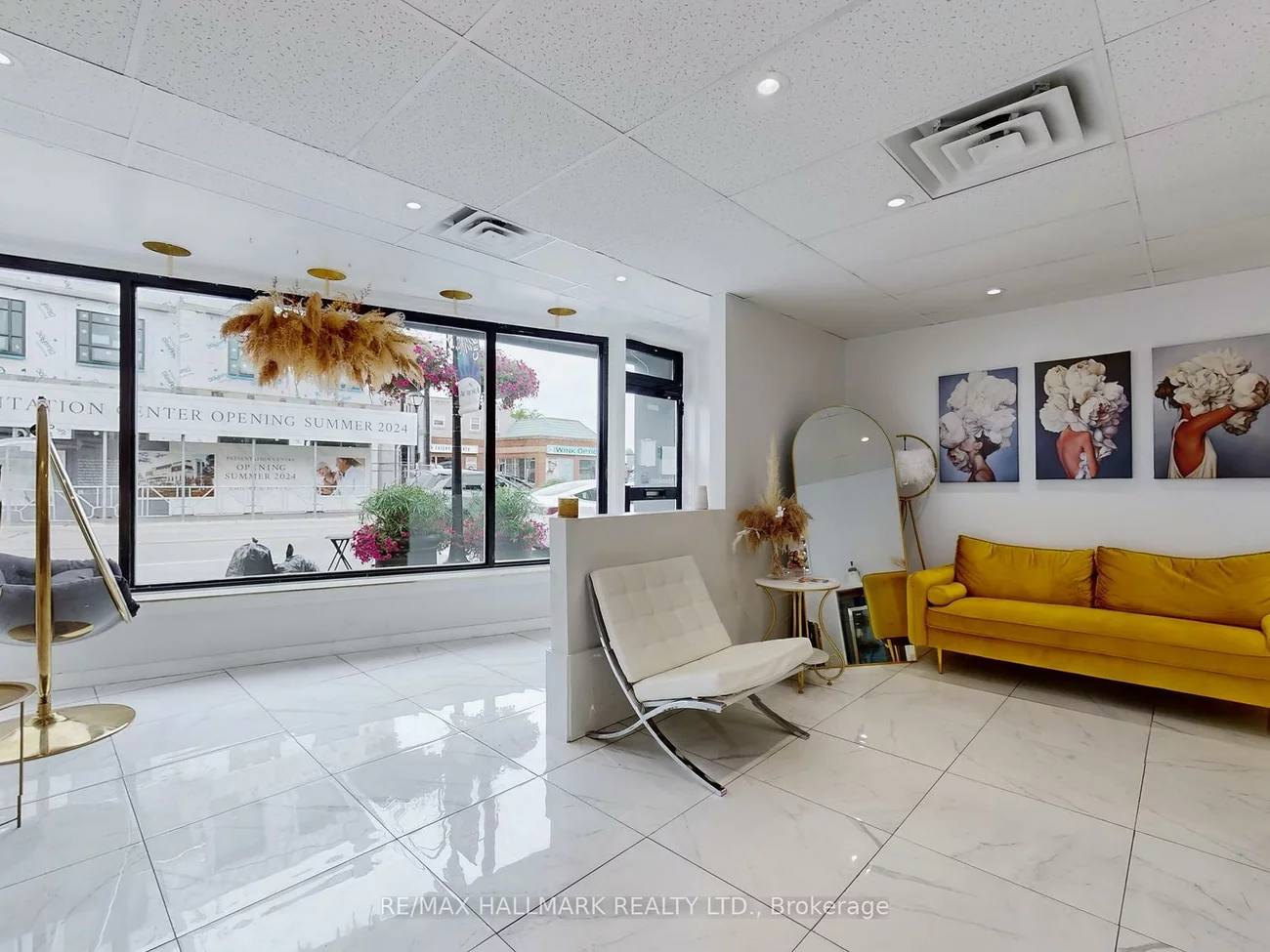 15187, Yonge, Aurora Village, Aurora