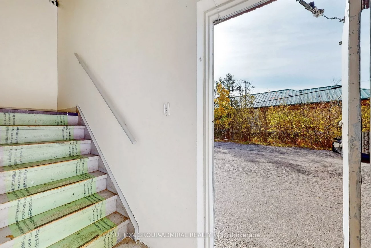 15408, Yonge, Aurora Heights, Aurora