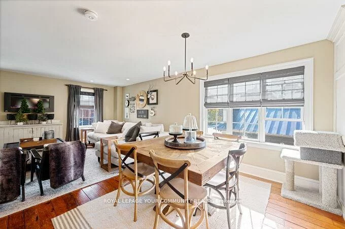 15120, Yonge, Aurora Village, Aurora