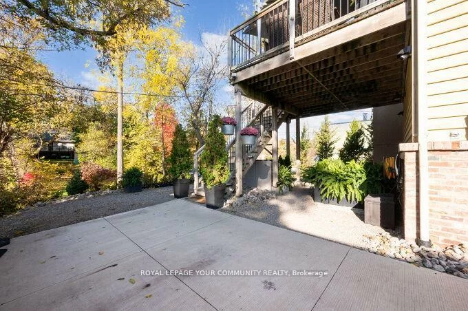 15120, Yonge, Aurora Village, Aurora