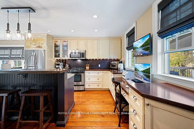 15120, Yonge, Aurora Village, Aurora