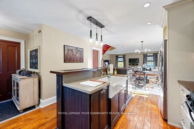 15120, Yonge, Aurora Village, Aurora