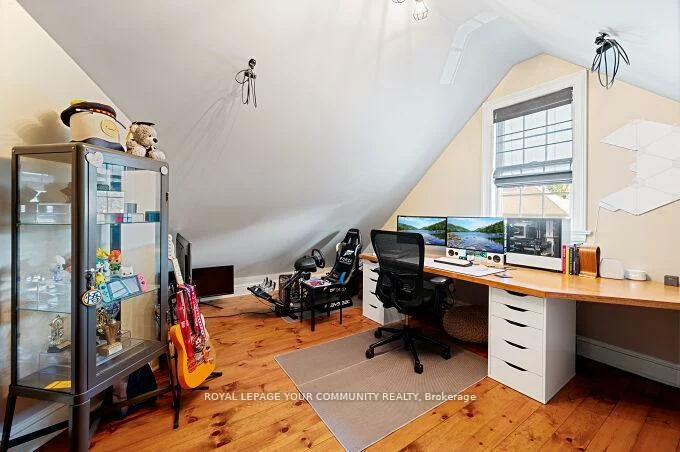 15120, Yonge, Aurora Village, Aurora
