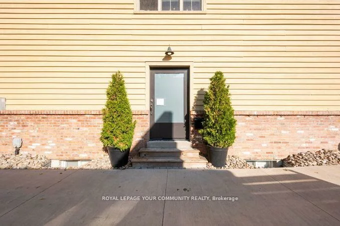 15120, Yonge, Aurora Village, Aurora