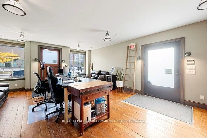 15120, Yonge, Aurora Village, Aurora