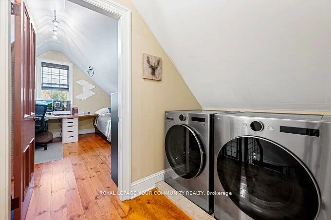 15120, Yonge, Aurora Village, Aurora