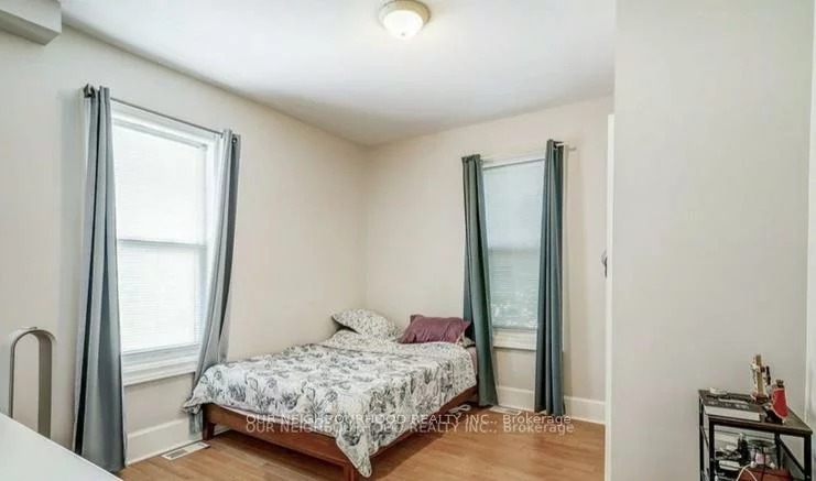 81, Wellington, Aurora Village, Aurora