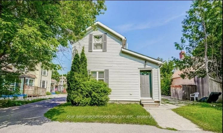 81, Wellington, Aurora Village, Aurora