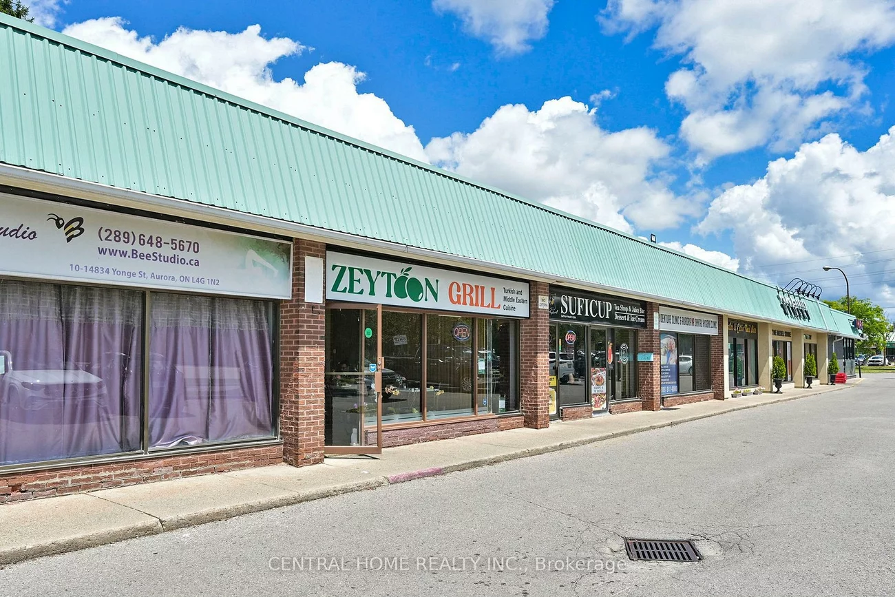 14834, Yonge, Aurora Highlands, Aurora