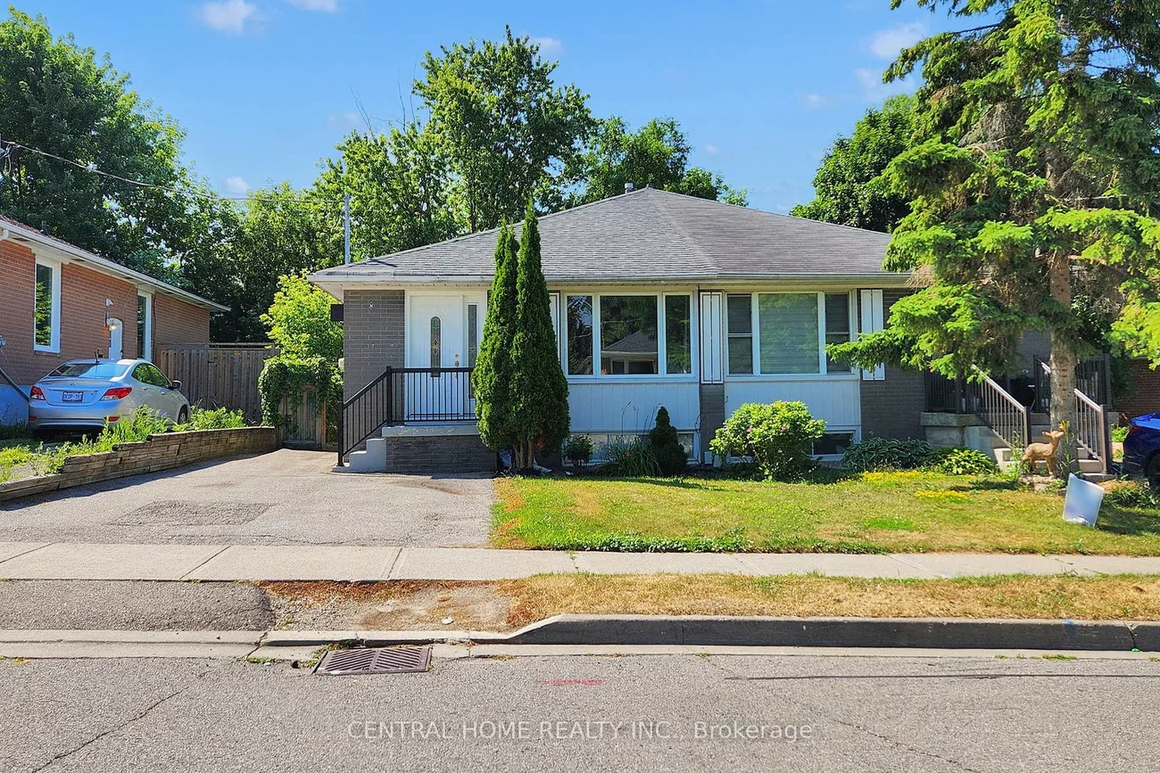 14834, Yonge, Aurora Highlands, Aurora