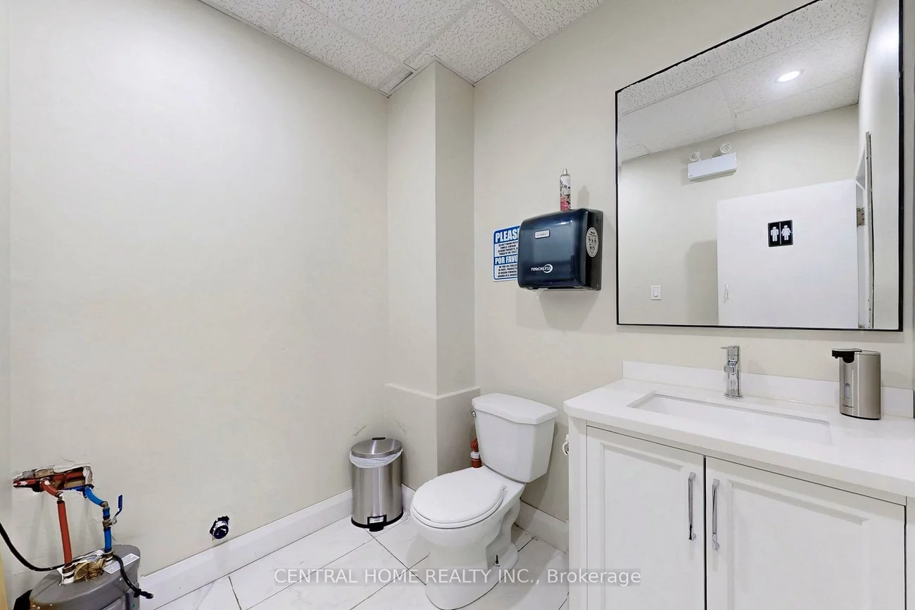 14834, Yonge, Aurora Highlands, Aurora