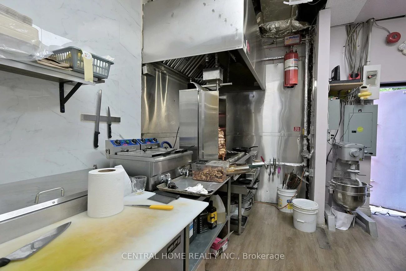 14834, Yonge, Aurora Highlands, Aurora
