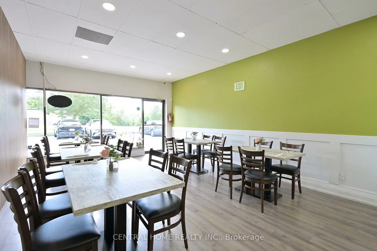 14834, Yonge, Aurora Highlands, Aurora