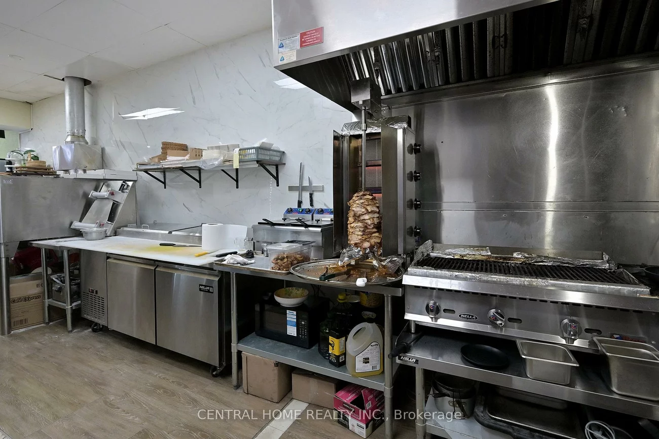 14834, Yonge, Aurora Highlands, Aurora