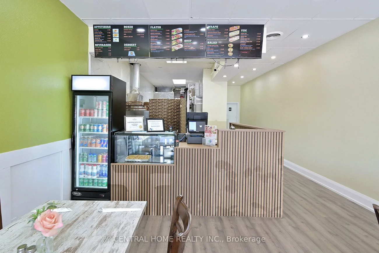 14834, Yonge, Aurora Highlands, Aurora