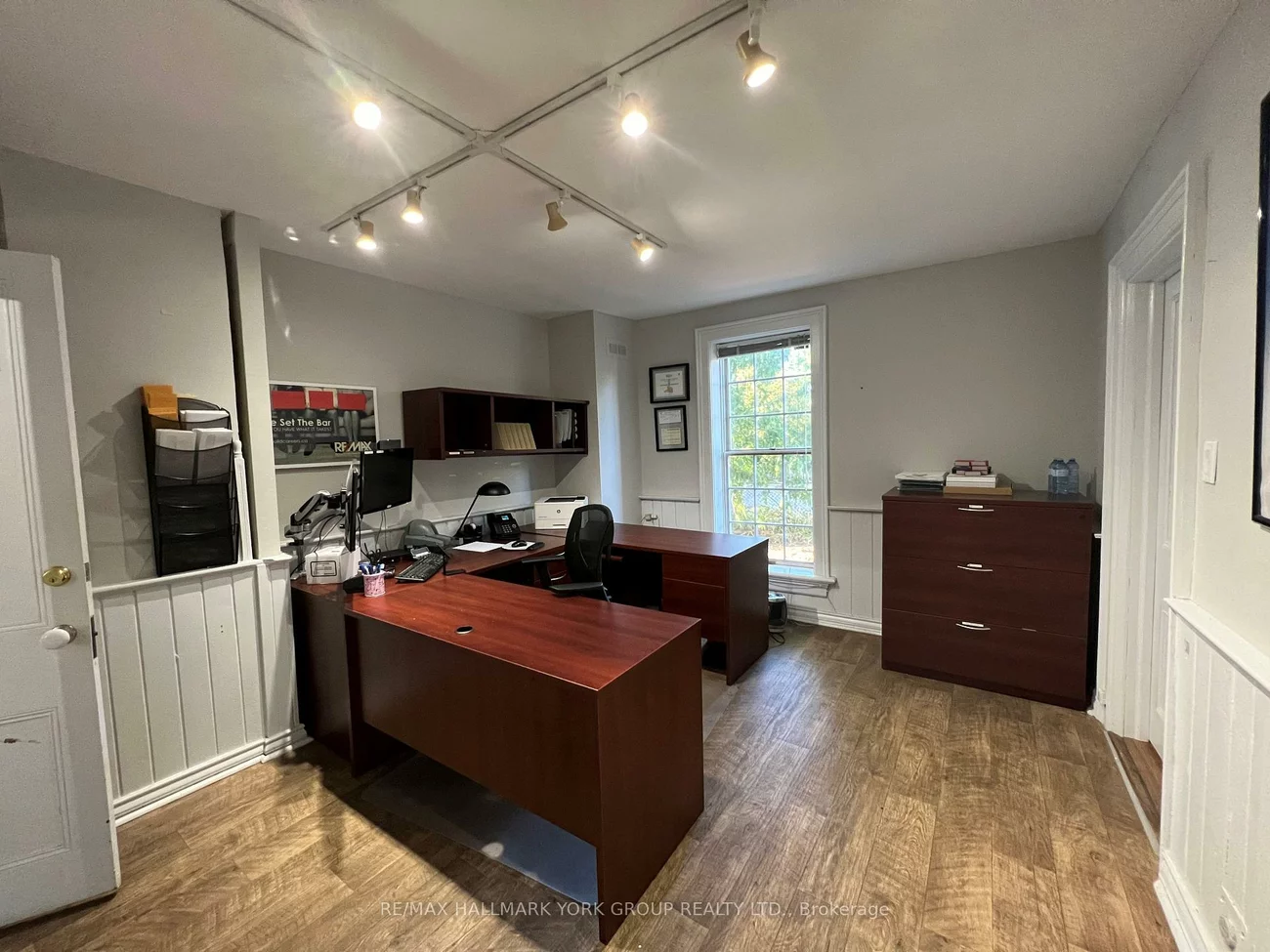 15004, Yonge, Aurora Village, Aurora