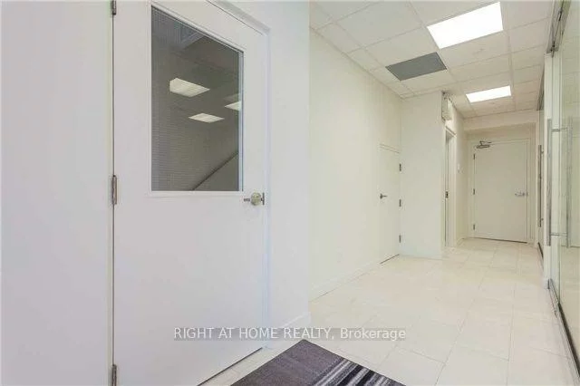 158, Don Hillock, Bayview Southeast, Aurora