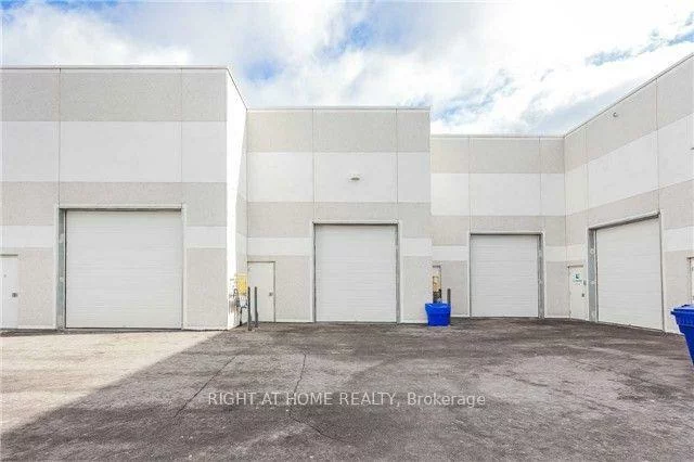 158, Don Hillock, Bayview Southeast, Aurora