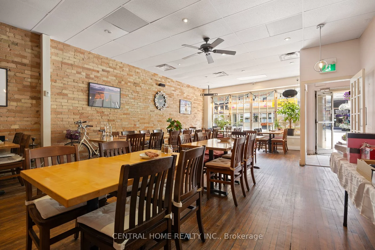 15236, Yonge, Aurora Village, Aurora