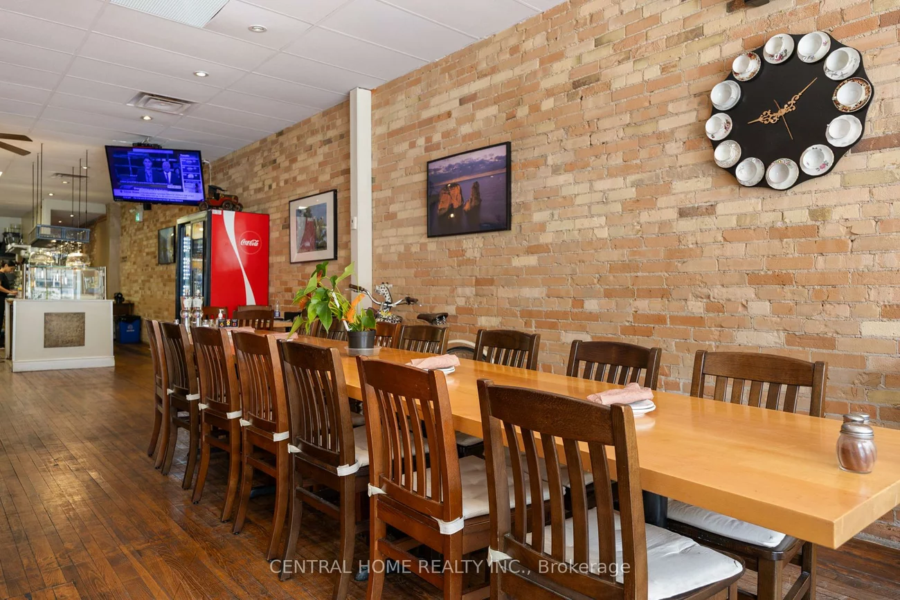 15236, Yonge, Aurora Village, Aurora