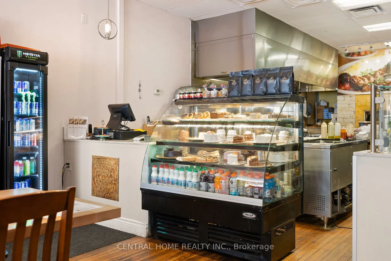 15236, Yonge, Aurora Village, Aurora