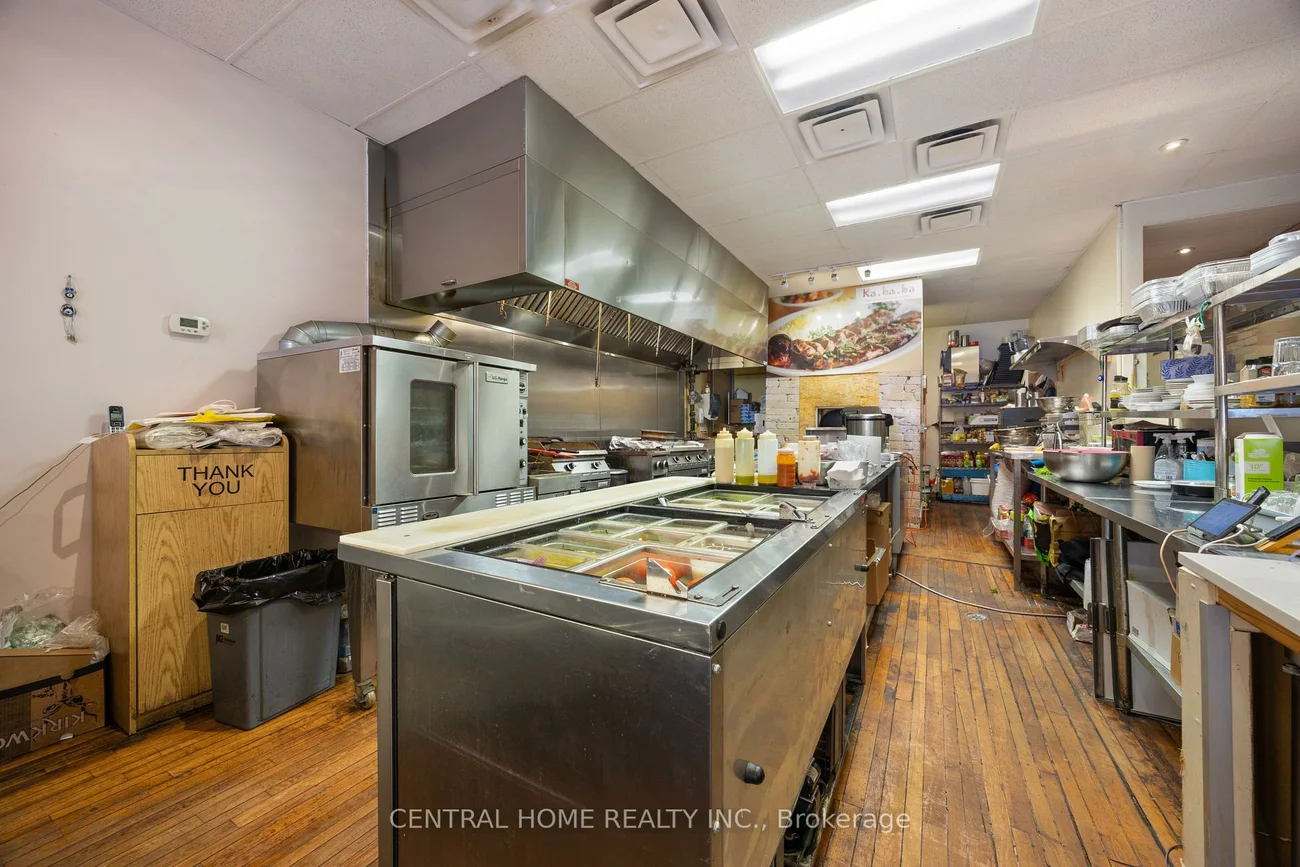 15236, Yonge, Aurora Village, Aurora