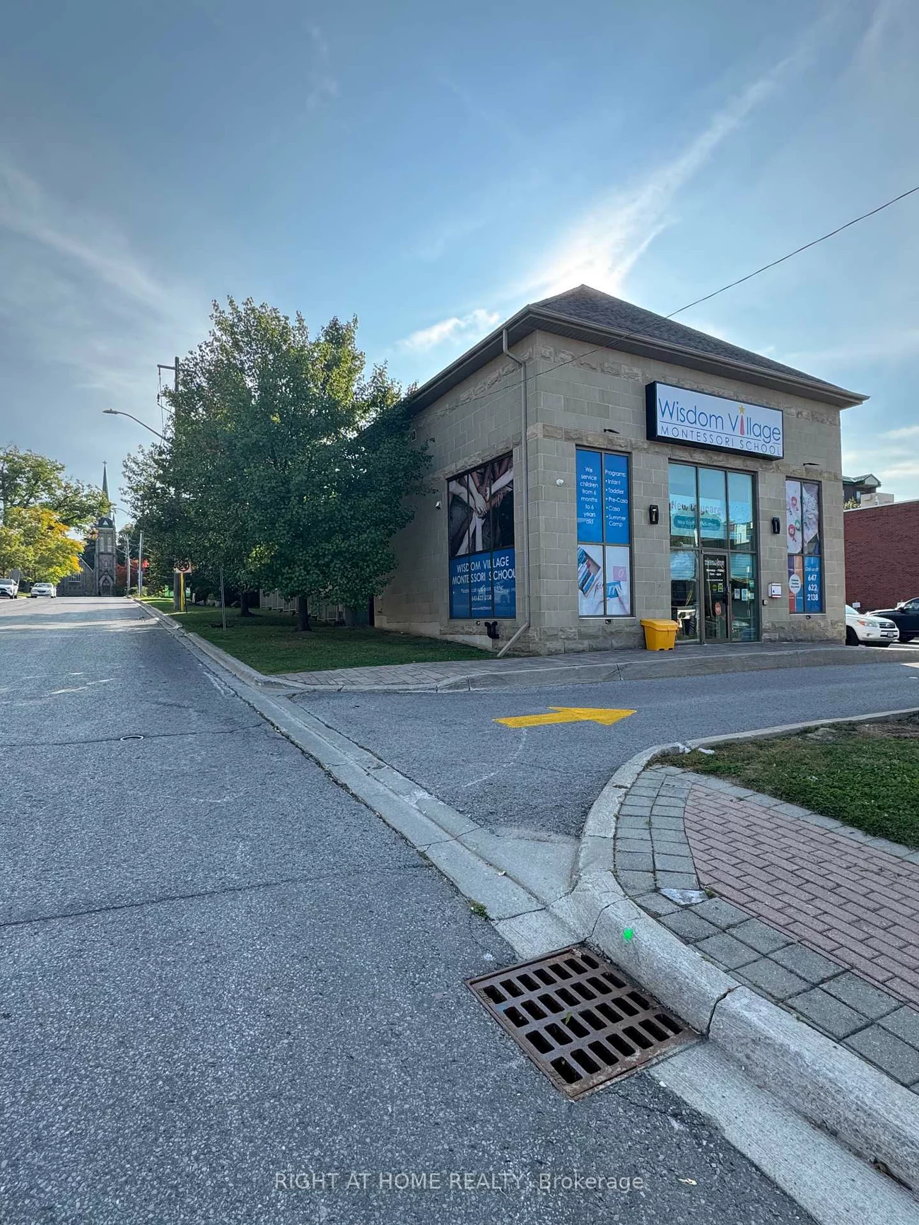 15117, Yonge, Aurora Village, Aurora
