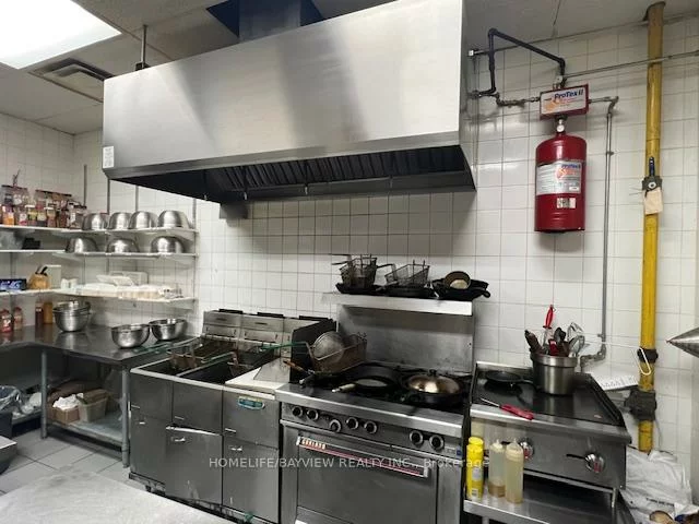 15408, Yonge, Aurora Heights, Aurora