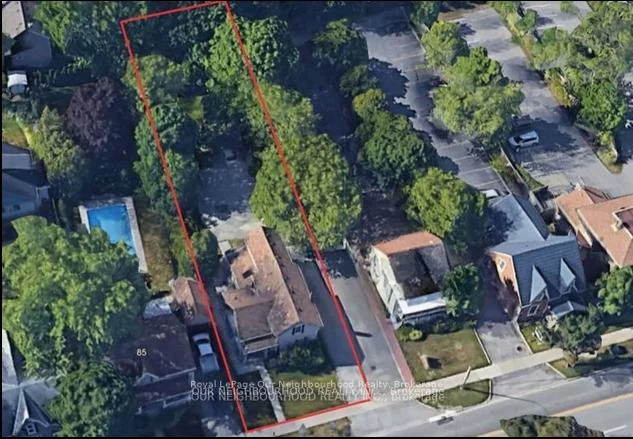 81, Wellington, Aurora Village, Aurora