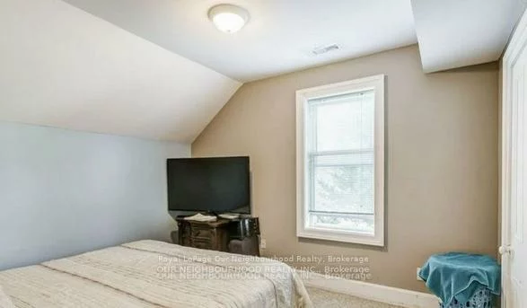 81, Wellington, Aurora Village, Aurora