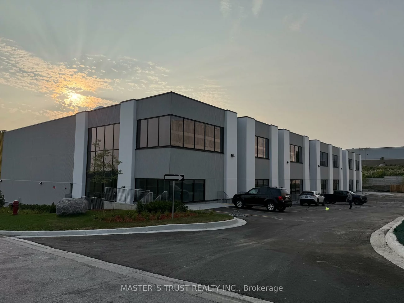 32, Don Hillock, Bayview Southeast, Aurora