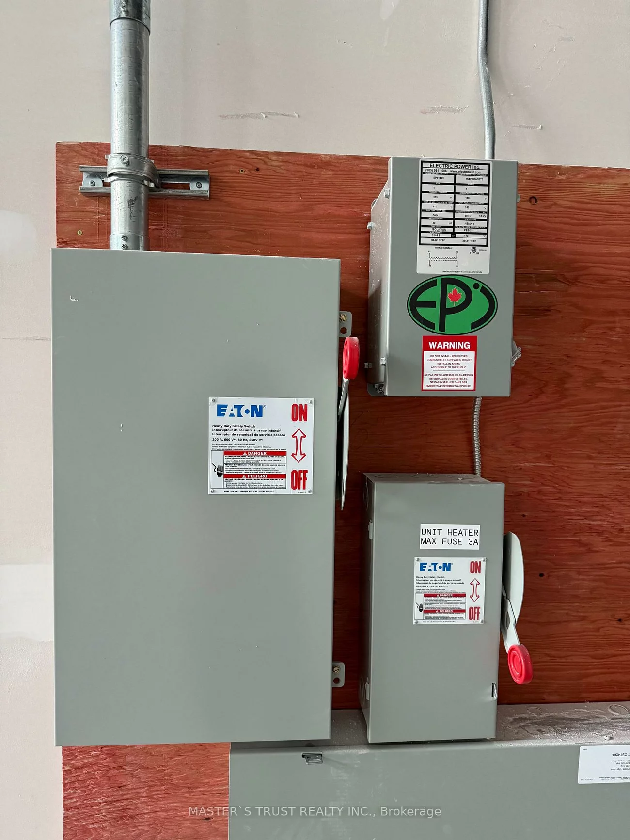 32, Don Hillock, Bayview Southeast, Aurora