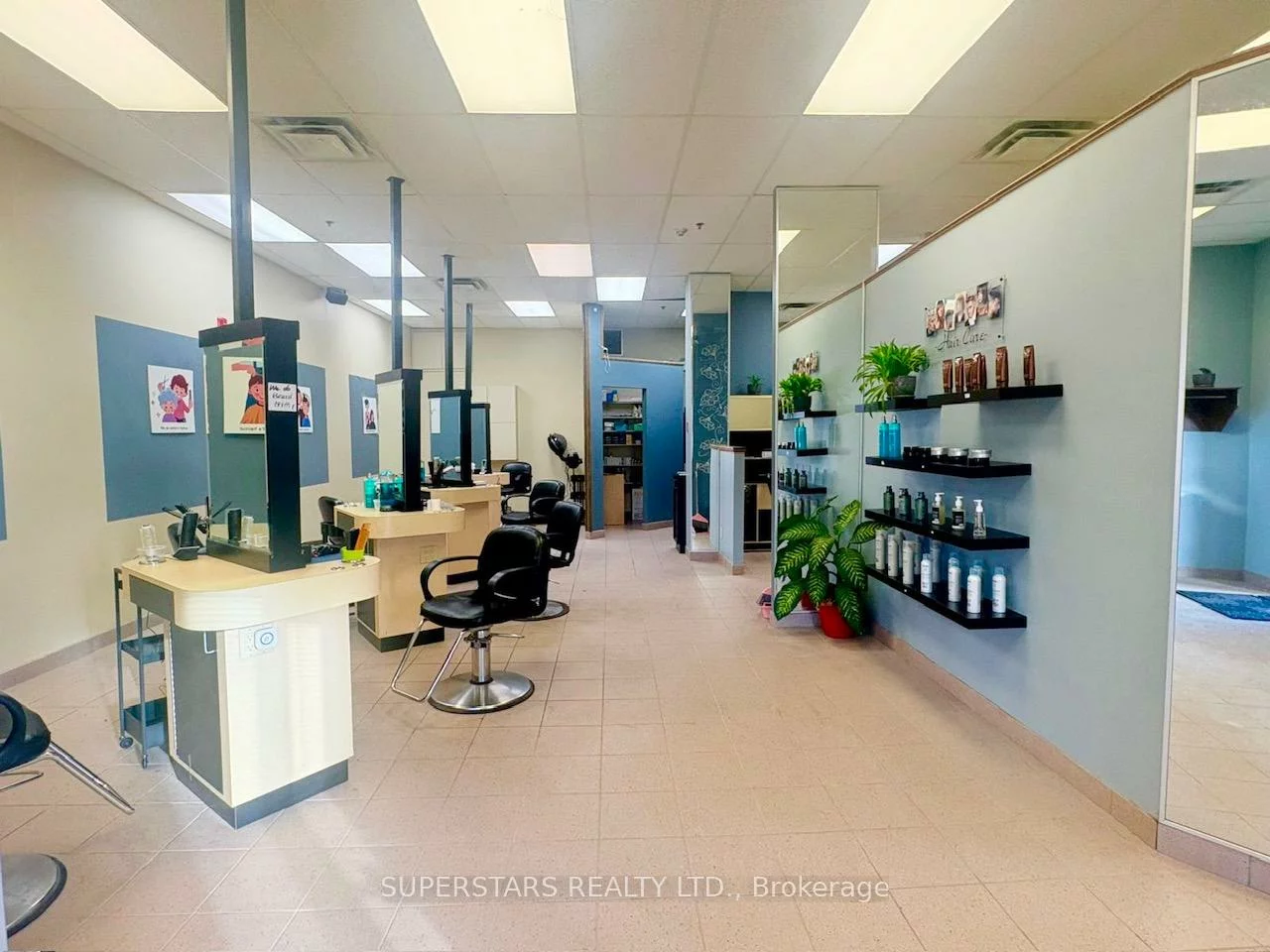 14, Wellington, Aurora Village, Aurora