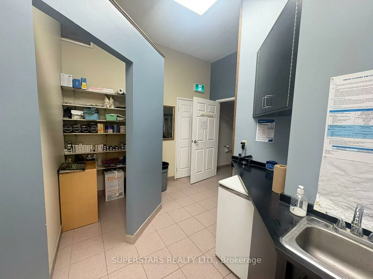 14, Wellington, Aurora Village, Aurora