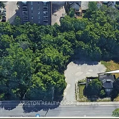 15085, Yonge, Aurora Village, Aurora