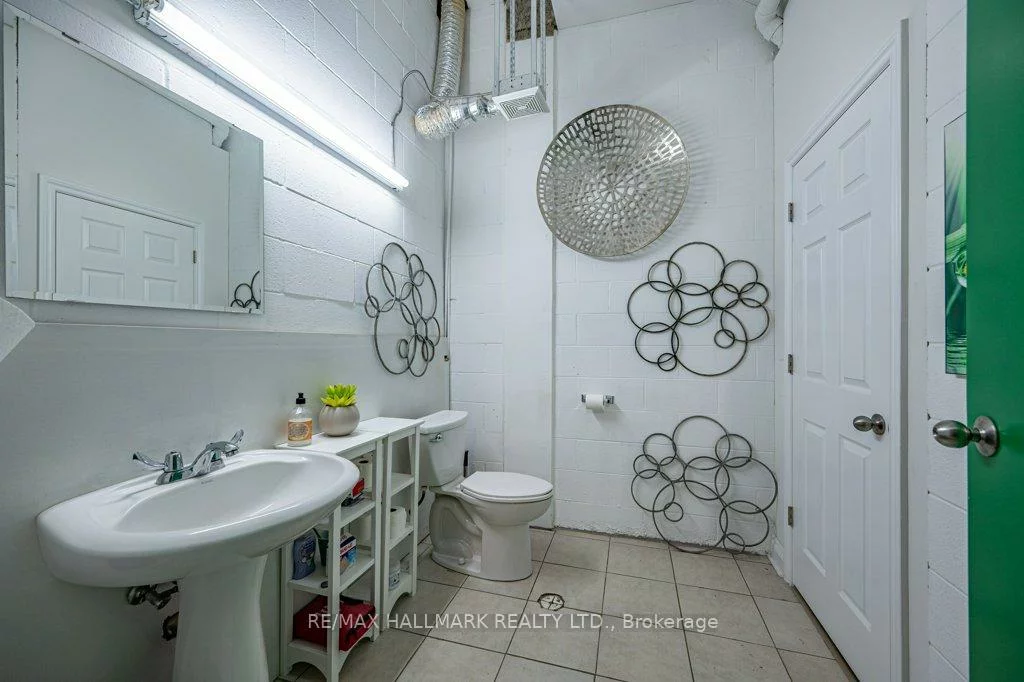 125, Don Hillock, Bayview Southeast, Aurora