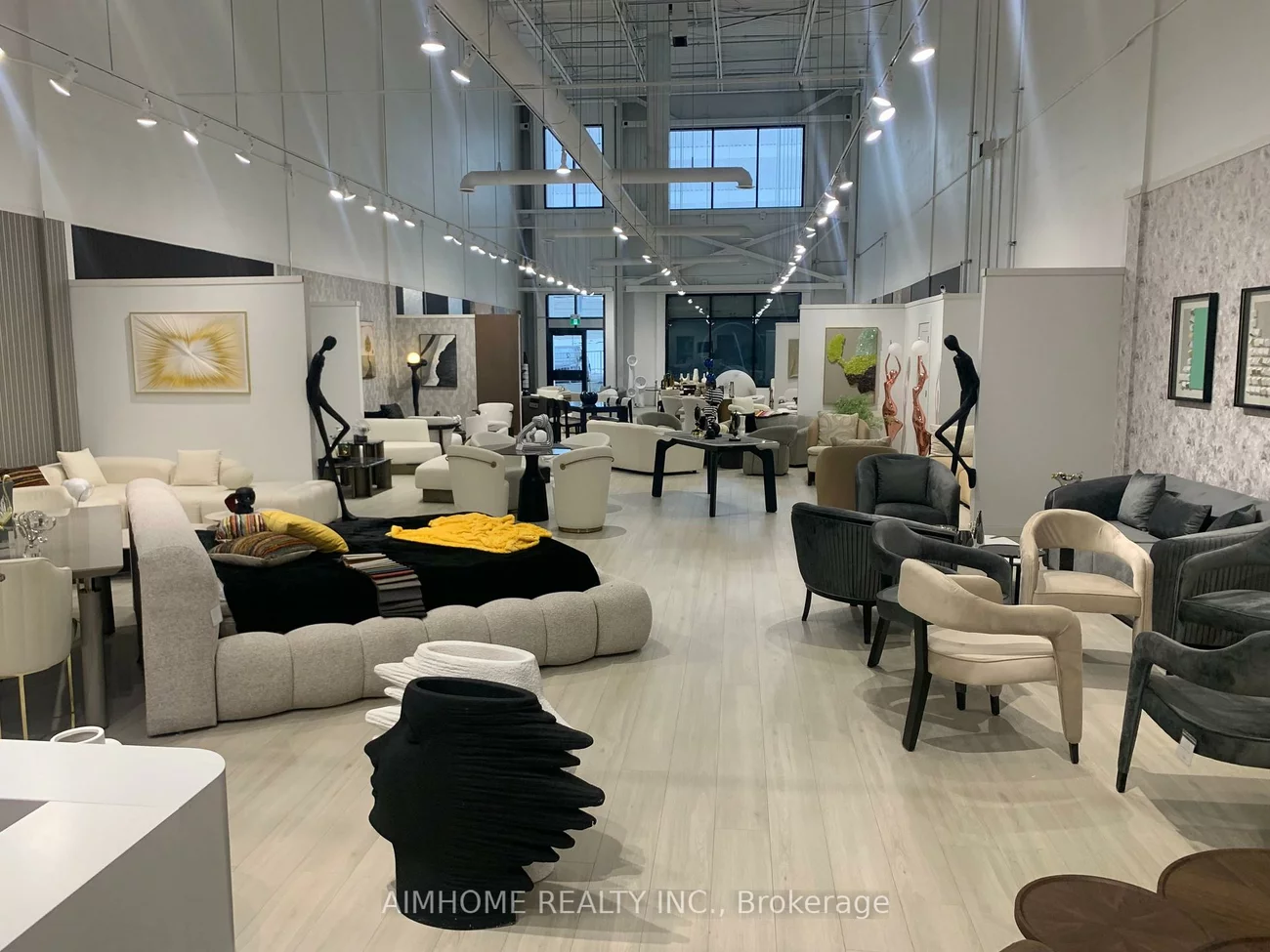 32, Don Hillock, Bayview Southeast, Aurora