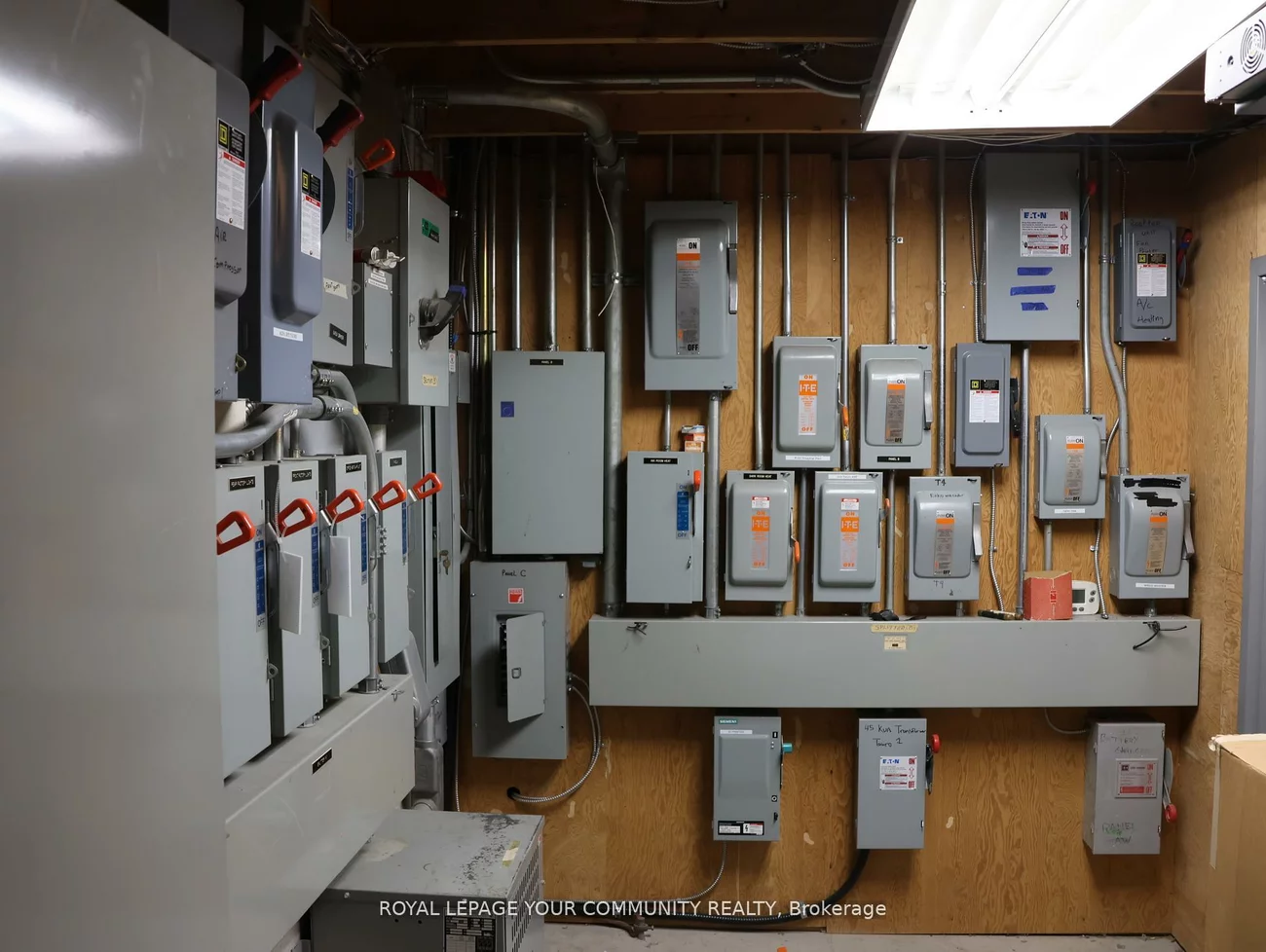 145, Engelhard, Aurora Grove, Aurora