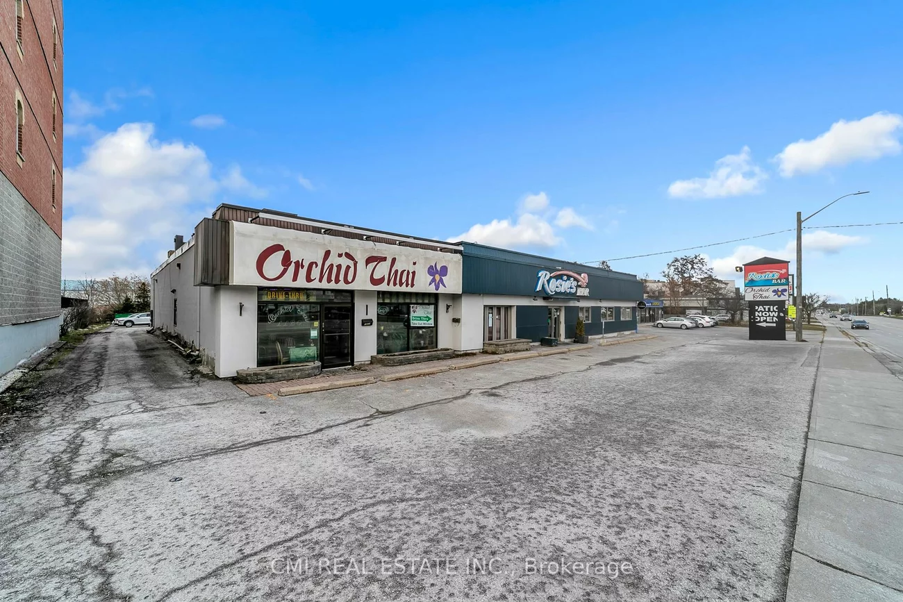 15480, Yonge, Aurora Heights, Aurora