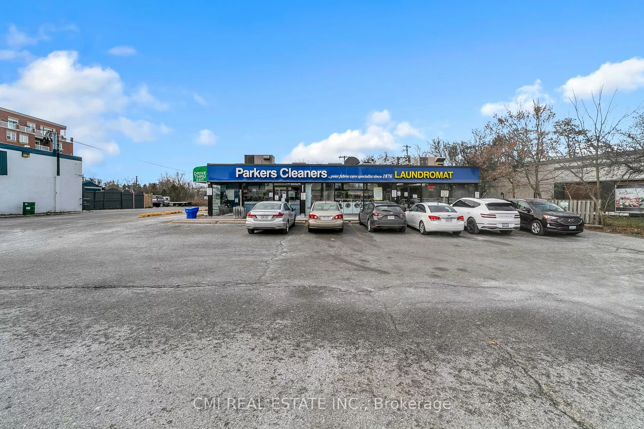 15480, Yonge, Aurora Heights, Aurora